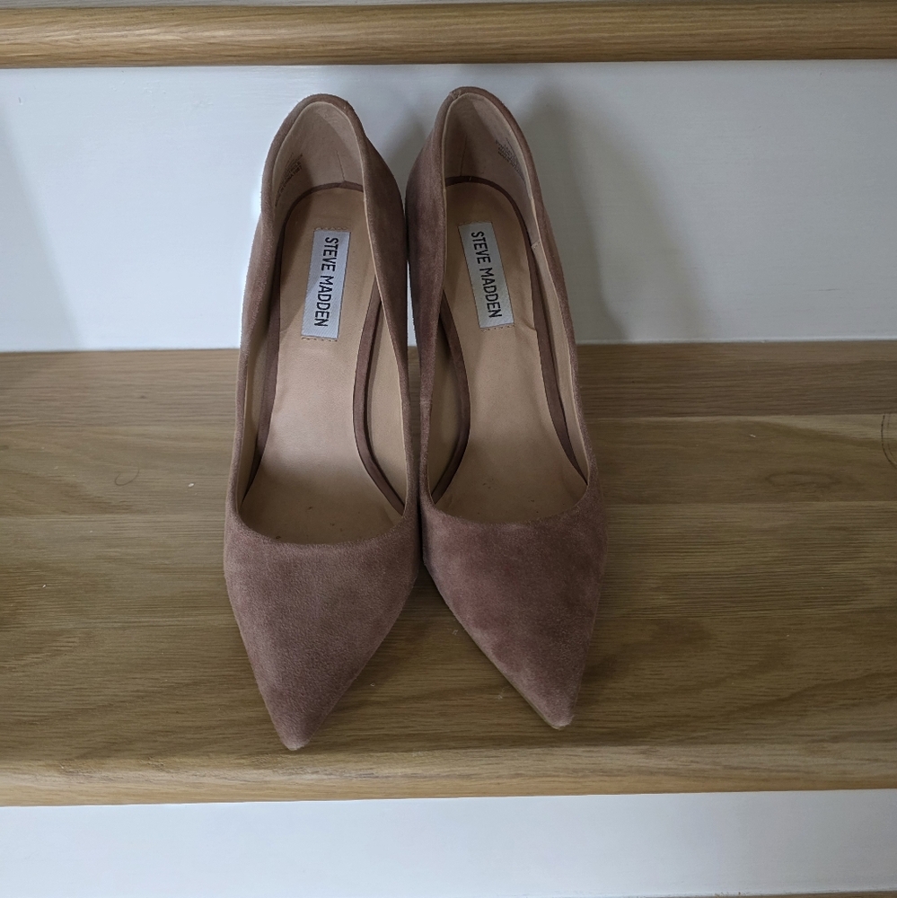 Steve Madden Tan Suede Heels